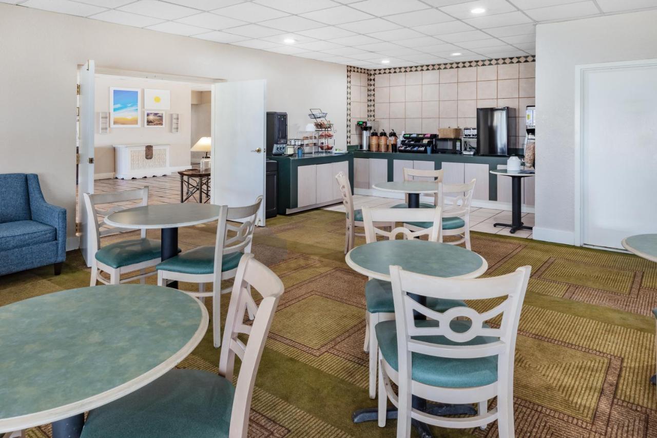 Days Inn By Wyndham Del Rio Dış mekan fotoğraf
