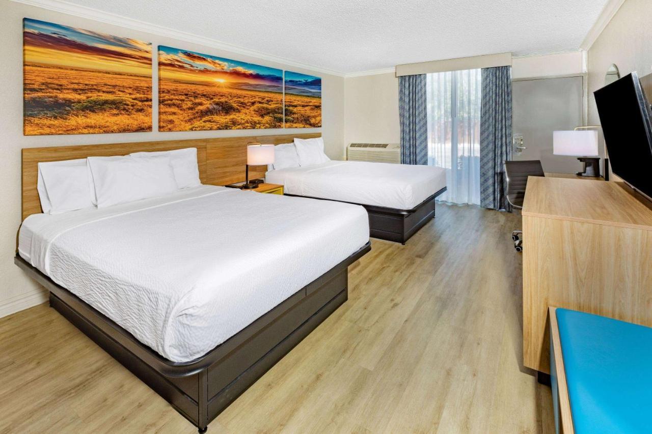 Days Inn By Wyndham Del Rio Dış mekan fotoğraf